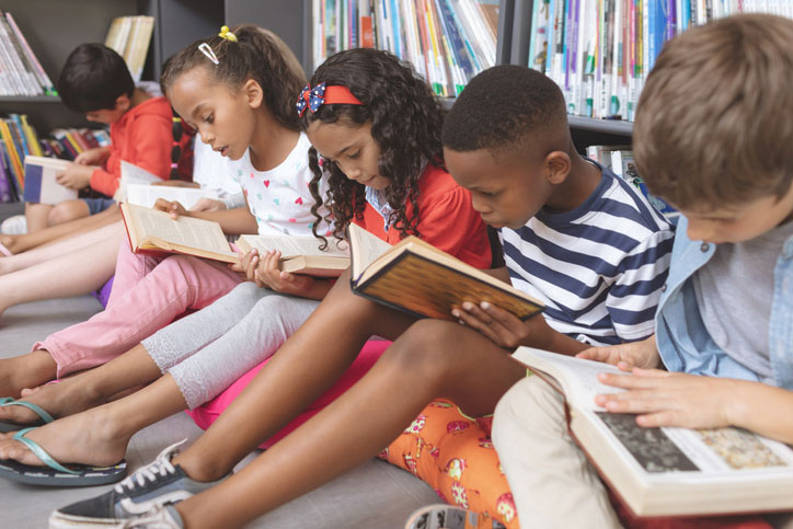 kids reading in classroom